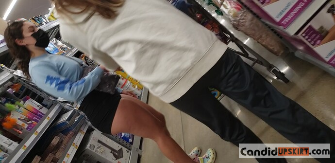 THICK CHEEK SHOW college pawg - Photo 4