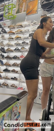 SHOE SHOPPING LATINA MILF in TIGHT ROMPER - Photo 7