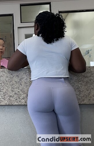 THICK Ebony Cheeks in Yoga Pants (OC) - Photo 6