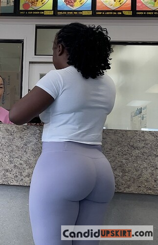 THICK Ebony Cheeks in Yoga Pants (OC) - Photo 15