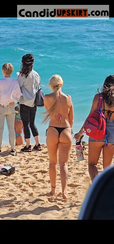 Hot blonde, tight bodied spreading cheeks in thong bikini - Photo 5