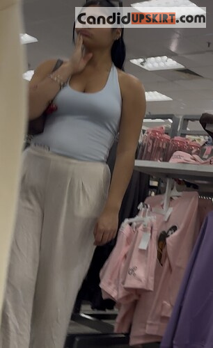 Sexy girl at target in crop top (oc) - Photo 8