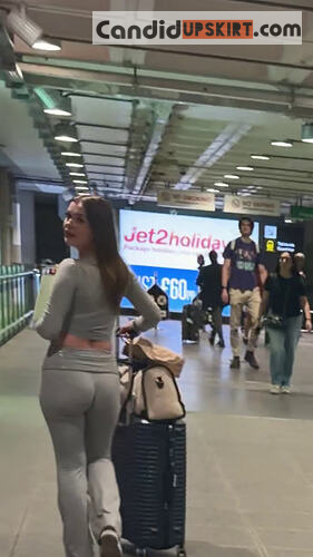(OC) Fat JIGGLY ass at the airport - Photo 5