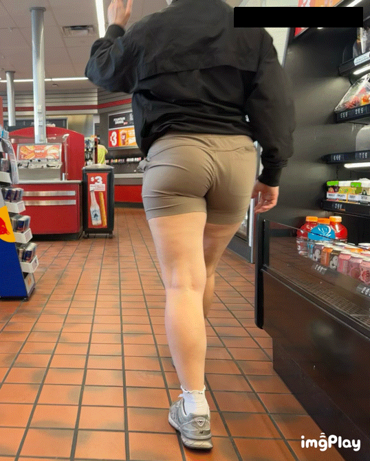 Bent over gas station worker in tight khaki shorts (oc + gifs) - Photo 3