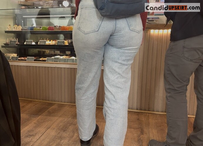 Cafe PAWG - Photo 9